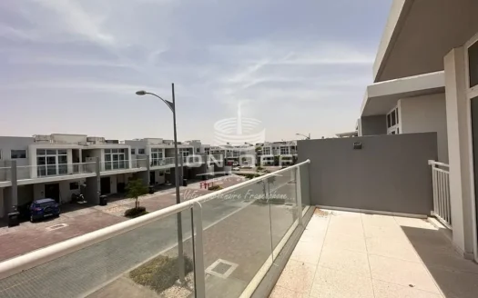 SPACIOUS 3 BR Villa READY TO MOVE