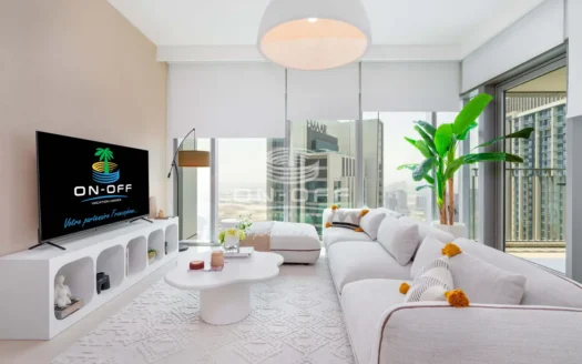 Unique offer at high floor it comes vacant and fully furnished