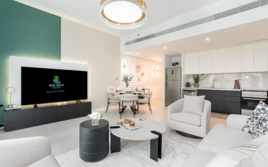 Beach access  resort lifestyle  in the heart of the city